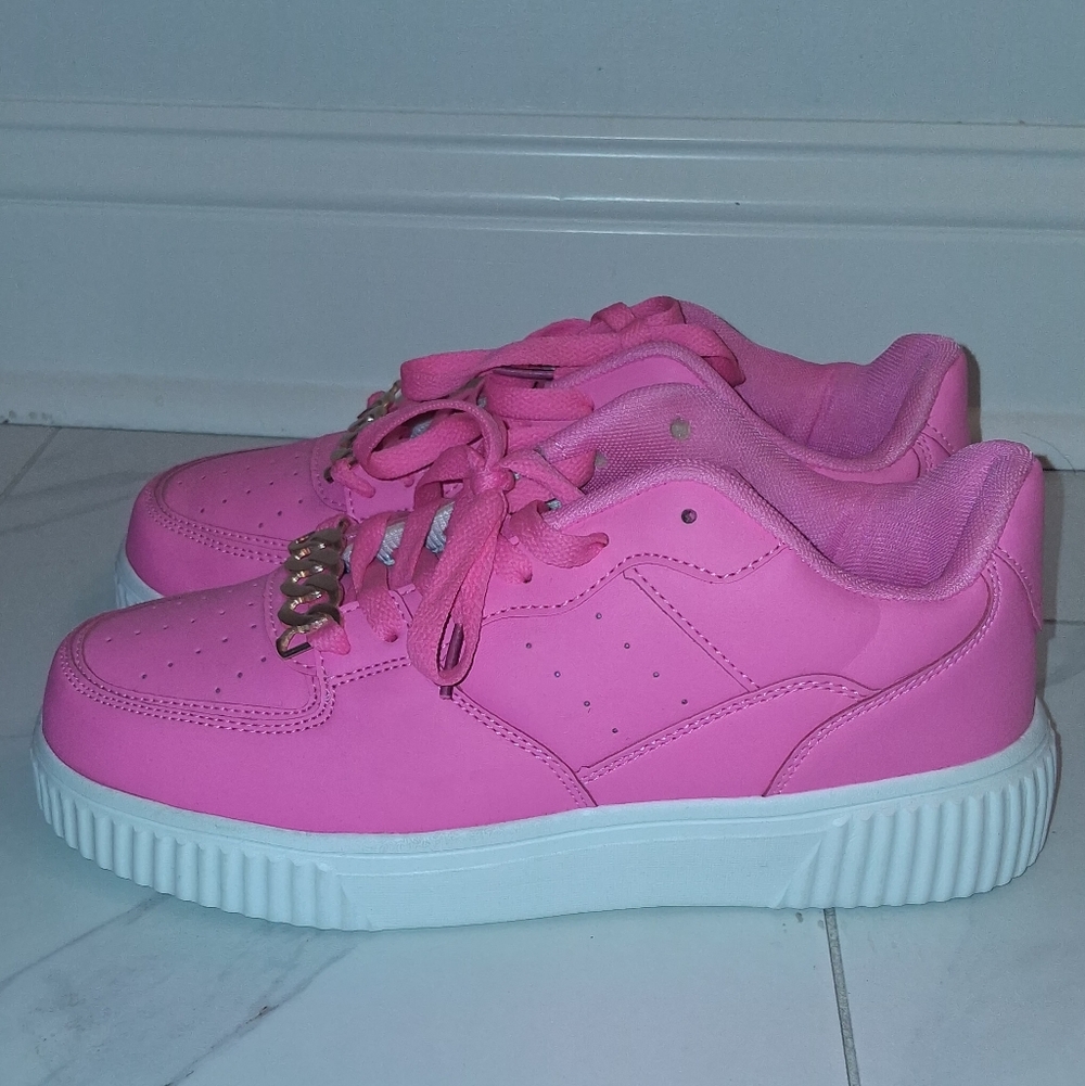 *NWOT*Women's Hot Pink Platform Lace-Up Sneakers